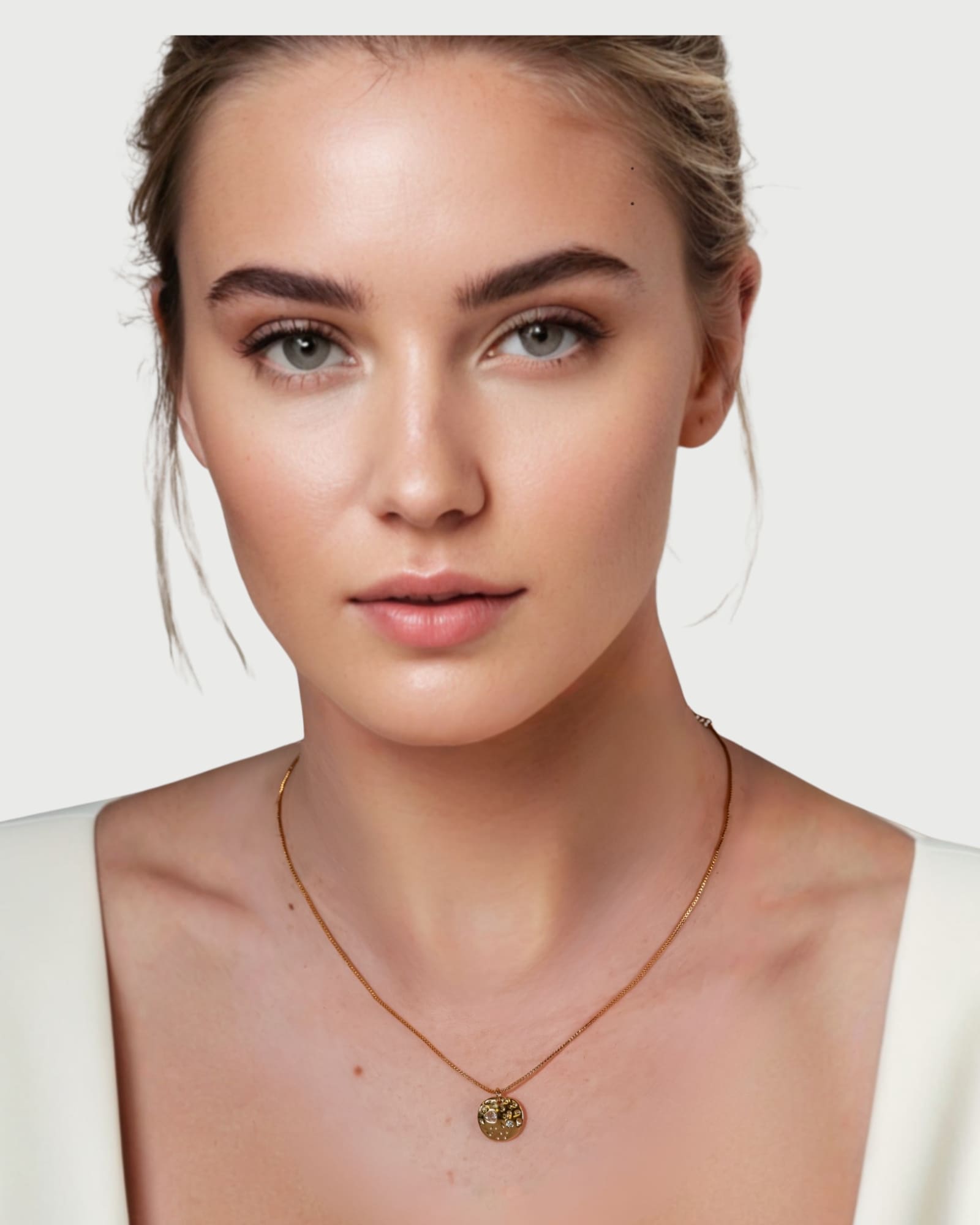 Cosmo Gold Diamond Disc Pendant by Lavana on model with lab-grown diamonds