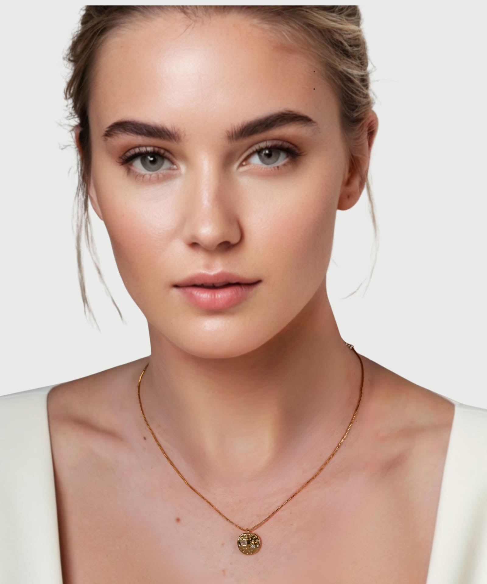 Cosmo Gold Diamond Disc Pendant by Lavana on model with lab-grown diamonds