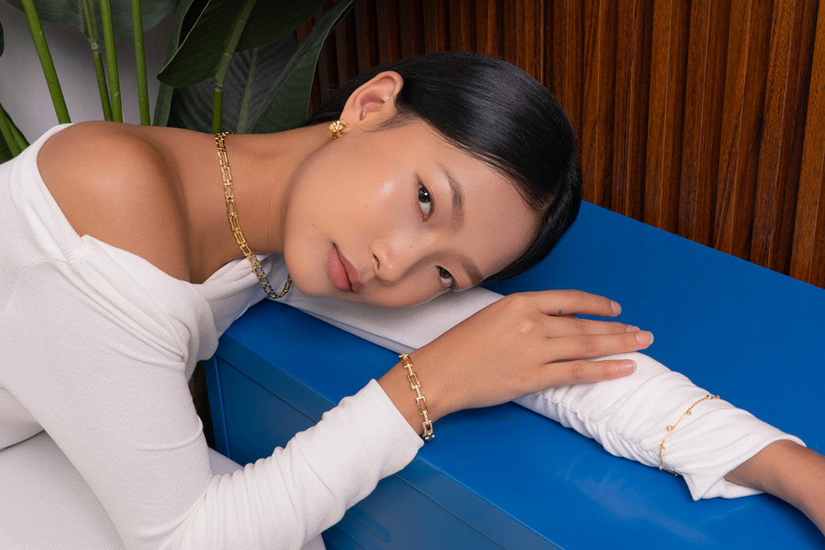 LAVANA Our Difference banner showcasing elegant jewellery craftsmanship and unique design values